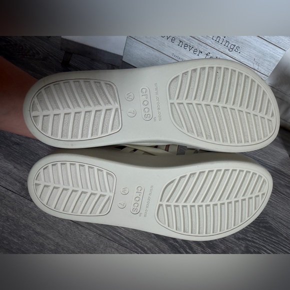 CROCS Lite Ride Brooklyn Foam Platform Wedge Strappy Sandal in Bone. Size 7 NWOT - Picture 8 of 11